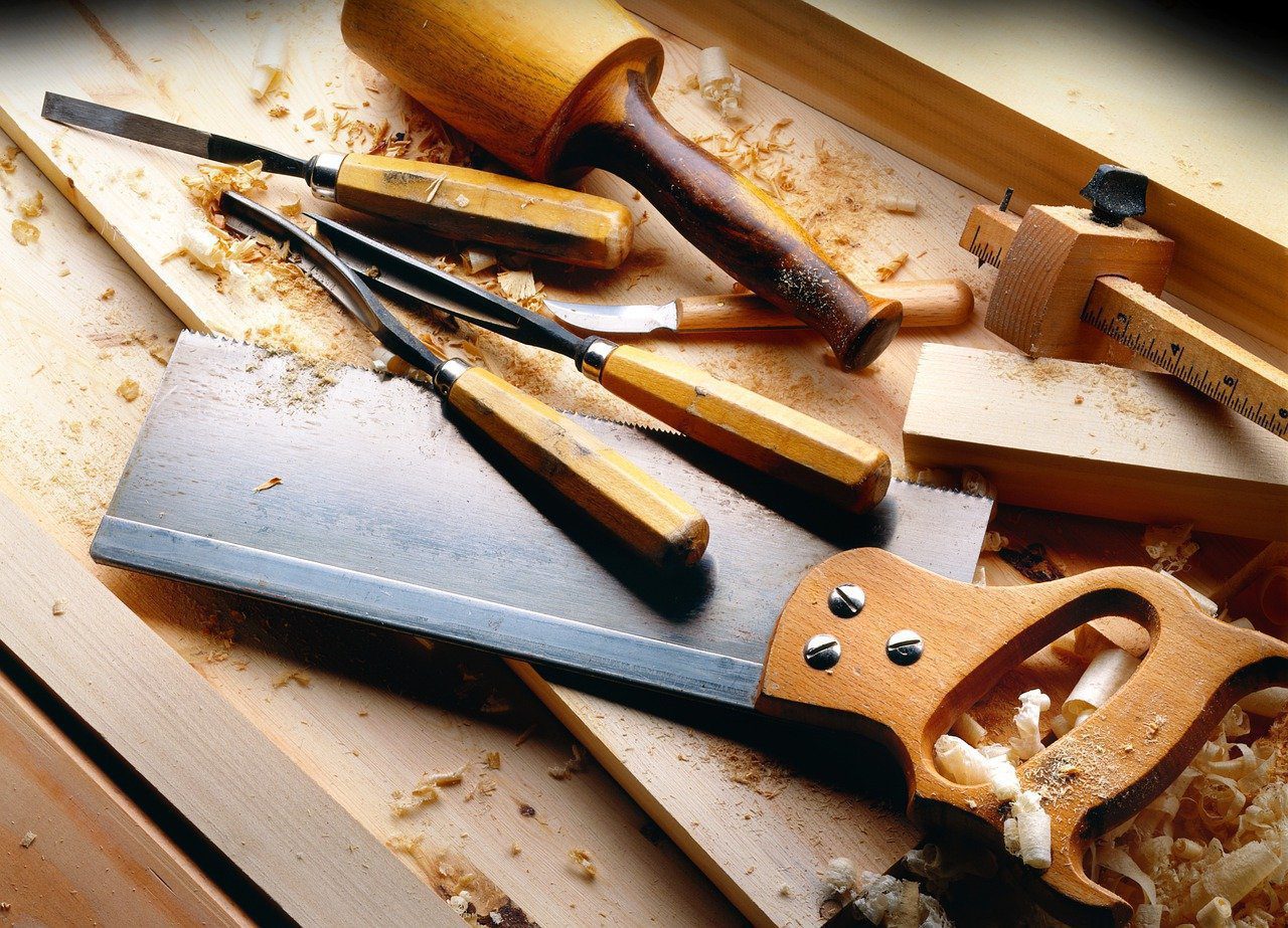 Benefits of hiring a professional carpenter in Brisbane & Sunshine Coast