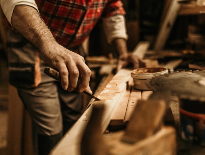 Carpenter Bracalba - 4512 | Expert Woodworking Services 252